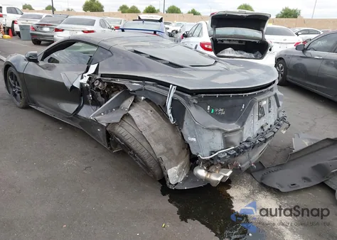 2022 Chevrolet Corvette Stingray Rwd 1Lt from USA, damaged, VIN 1G1YA2D40N5112728